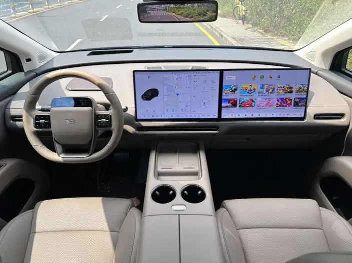 Li Auto i8 2025 Model Standard Edition – фото 10