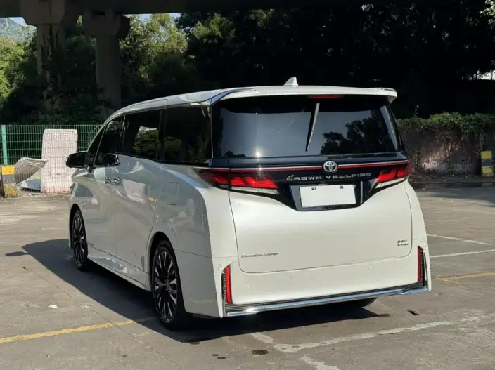 Vellfire 2023 Model Toyota Crown 2.5L Intelligent Hybrid 4WD Supreme Edition – фото 4