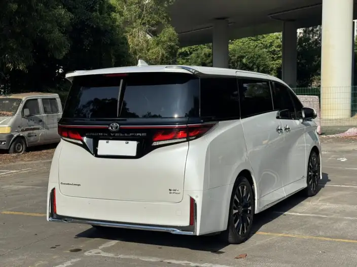 Vellfire 2023 Model Toyota Crown 2.5L Intelligent Hybrid 4WD Supreme Edition – фото 6