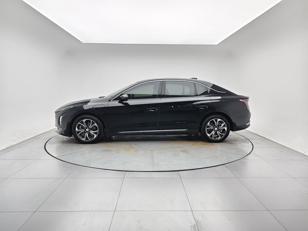 Hongqi E-QM5 2023 Modified Basic Traveler Edition – фото 4