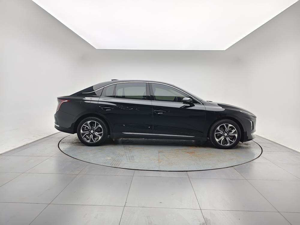 Hongqi E-QM5 2023 Modified Basic Traveler Edition – фото 8