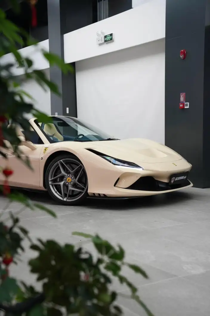 Ferrari F8 2020 Model Spider 3.9T V8 – фото 8