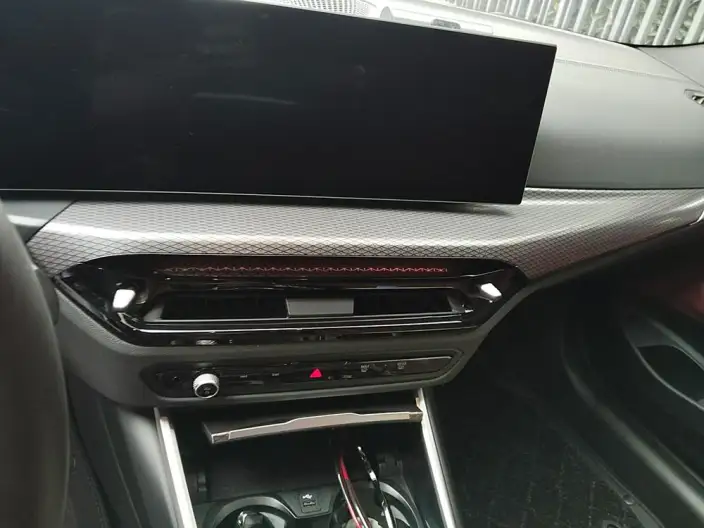 BMW 4 Series 2024 Model 430i M Sports Night Set – фото 8