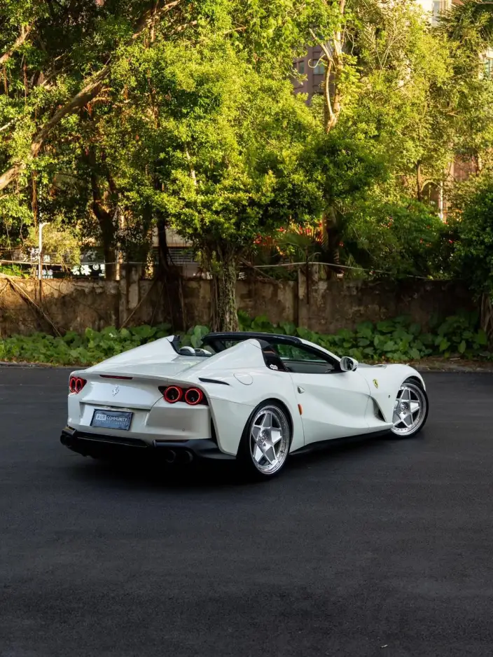 Ferrari 812 2020 Model 6.5L GTS – фото 3