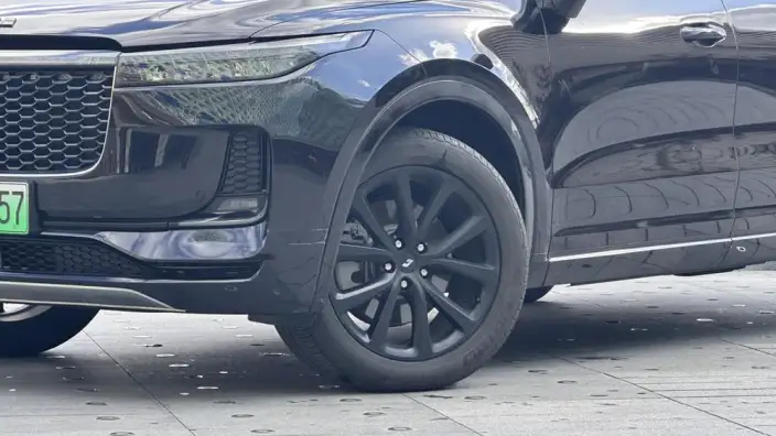 Li Auto ONE 2021 Model Extended Range 6 seat Edition – фото 8