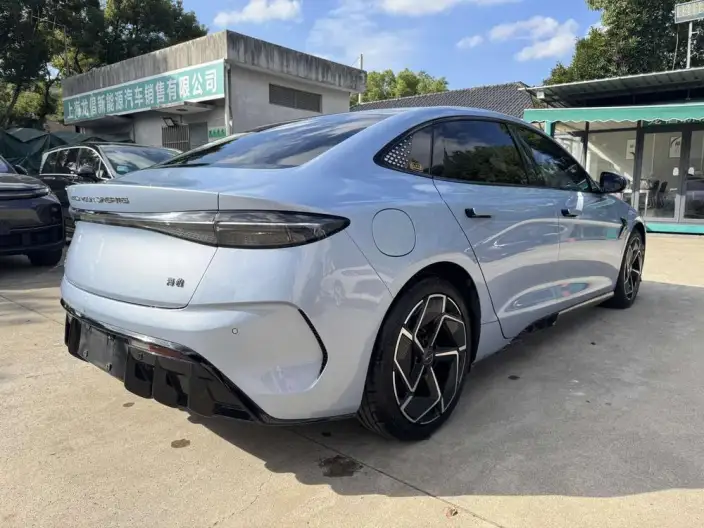 BYD Seal 2022 Model 700KM Long Battery Life Pro Rear Drive Edition – фото 6