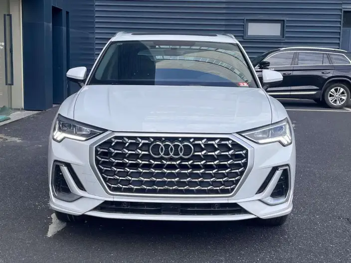 AUDI Q3 2024 Model 35 TFSI Fashion Dynamic Model – фото 2