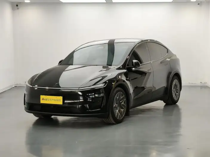 Model Y L 2026 Model Standard Edition – фото 1