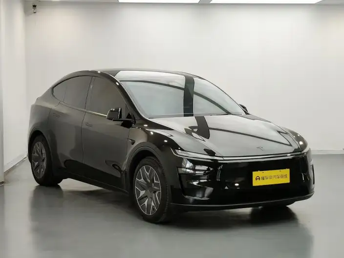 Model Y L 2026 Model Standard Edition – фото 3