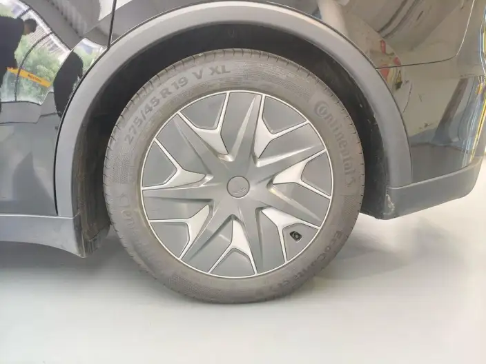 Model Y L 2026 Model Standard Edition – фото 9