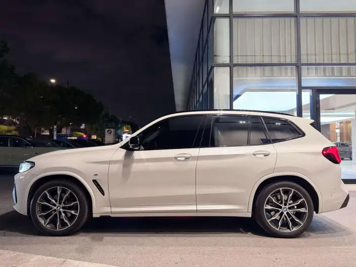 BMW X3 2023 Model xDrive30i Leading Model M Night Set – фото 3