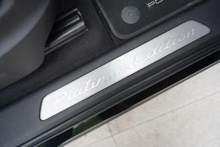 Cayenne 2023 Model Cayenne 3.0T Platinum edition – фото 10