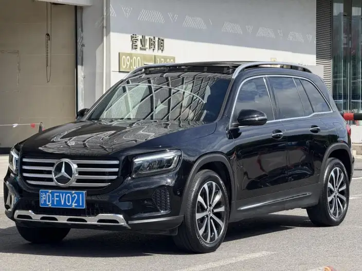 Mercedes-Benz GLB 2025 Model GLB 220 Fashion Model – фото 1