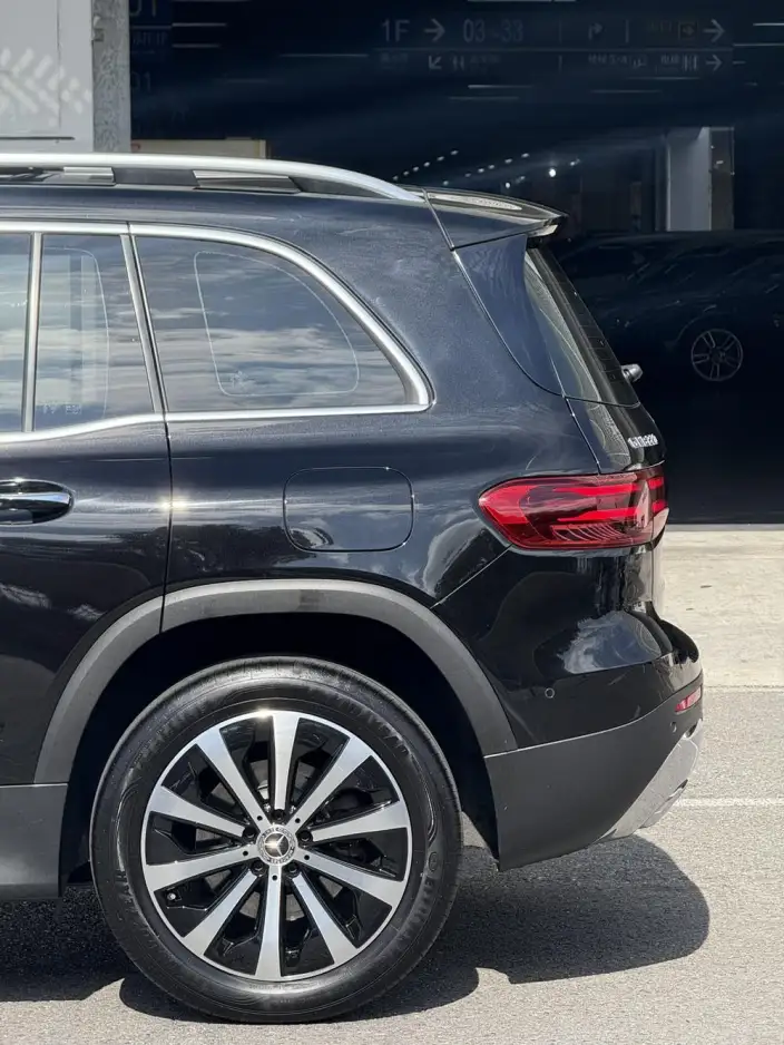 Mercedes-Benz GLB 2025 Model GLB 220 Fashion Model – фото 10