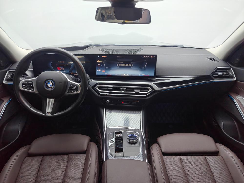BMW i3 Раздел 2023 комплектация eDrive40L Night Edition Sports Set – фото 14