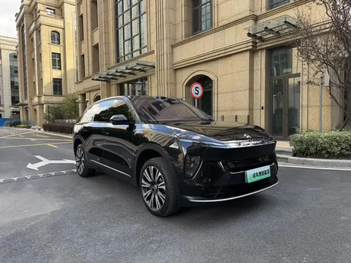 NIO ES8 2024 Model 75kWh – фото 3