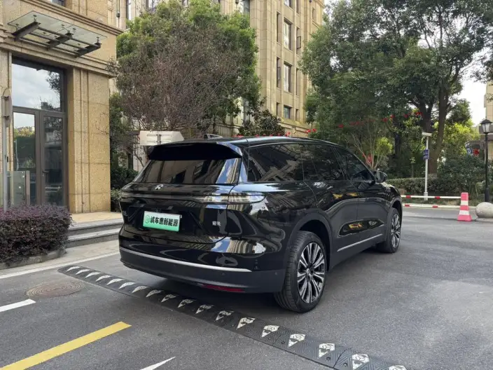 NIO ES8 2024 Model 75kWh – фото 7