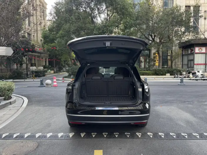 NIO ES8 2024 Model 75kWh – фото 8