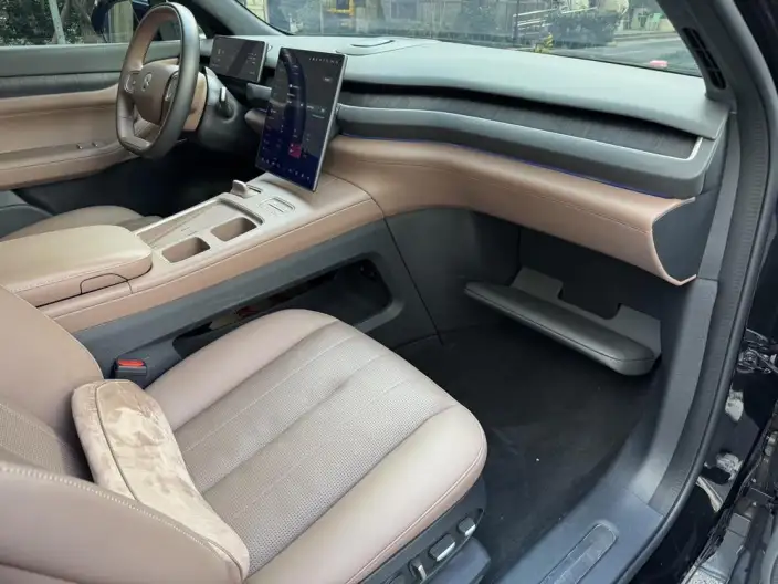NIO ES8 2024 Model 75kWh – фото 9