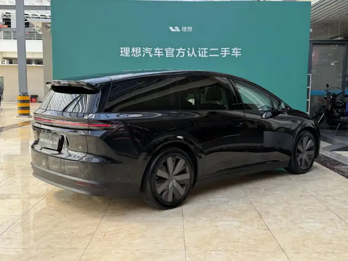 Li Auto i8 2025 Model Standard Edition – фото 4