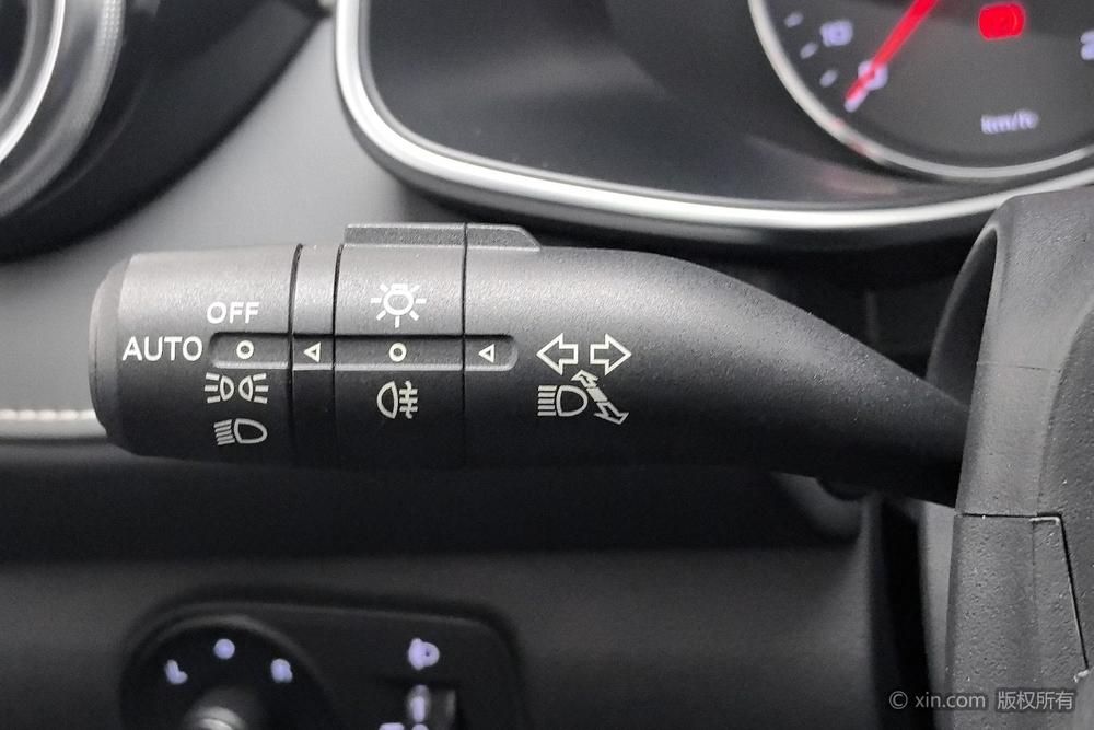 MG6 Модель 2019 года 20T Manual Sports Edition – фото 16