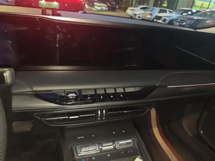 Lincoln Z 2022 Model Facelift i Xiang Exclusive Edition – фото 8