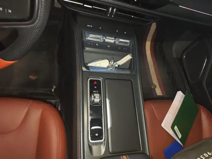 Lincoln Z 2022 Model Facelift i Xiang Exclusive Edition – фото 9