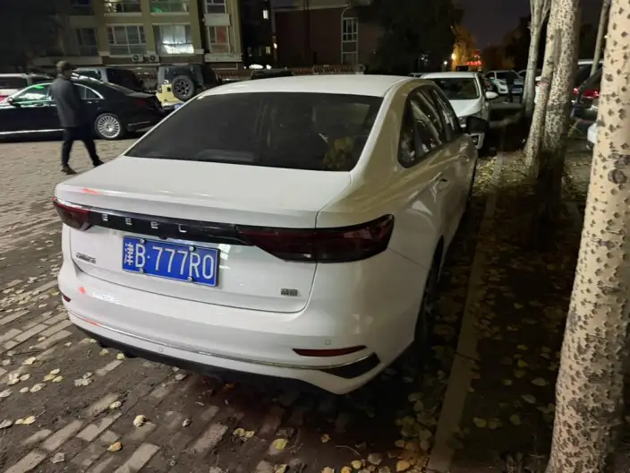 Geely Emgrand 2022 Model No. 4 Gen 1.5L Manual Elite Model – фото 5