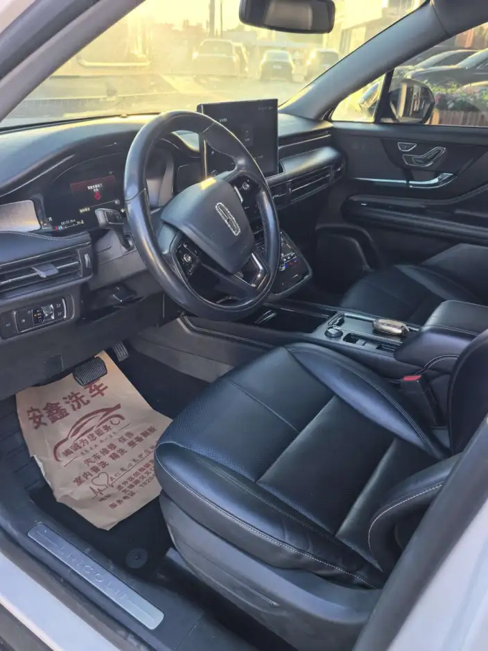 Lincoln Corsair 2022 Model 2.0T 2WD Exclusive Edition – фото 8