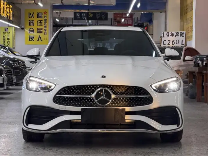Mercedes-Benz C-Class 2025 Model C 200 L Sports Edition – фото 2