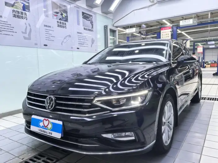 Volkswagen Magotan 2020 Model 280TSI DSG Comfort Model – фото 1