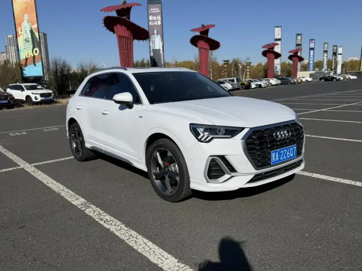 AUDI Q3 2022 Model 35 TFSI Fashion Dynamic Model – фото 3