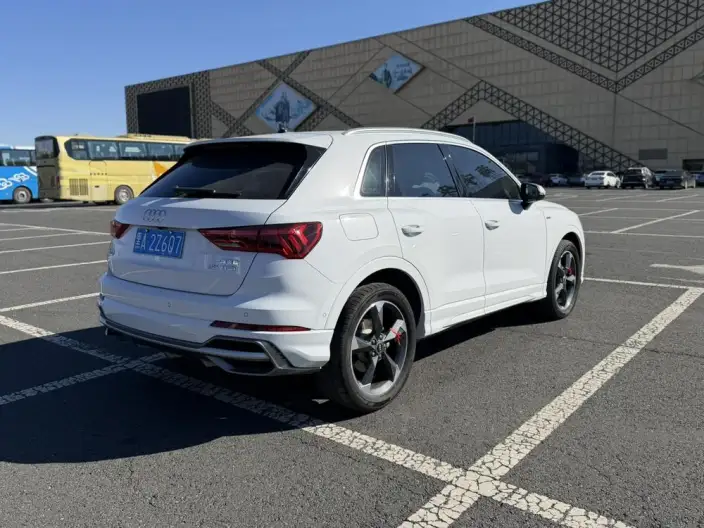 AUDI Q3 2022 Model 35 TFSI Fashion Dynamic Model – фото 6