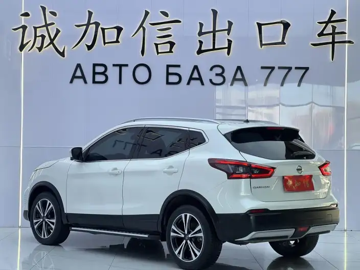 Nissan Qashqai 2022 Model 2.0L XV Prem. Deluxe Edition