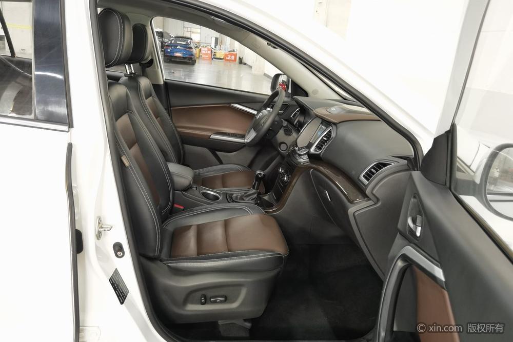 BAIC Huansu S6 2017 модификация 1.5T CVT Exclusive – фото 11