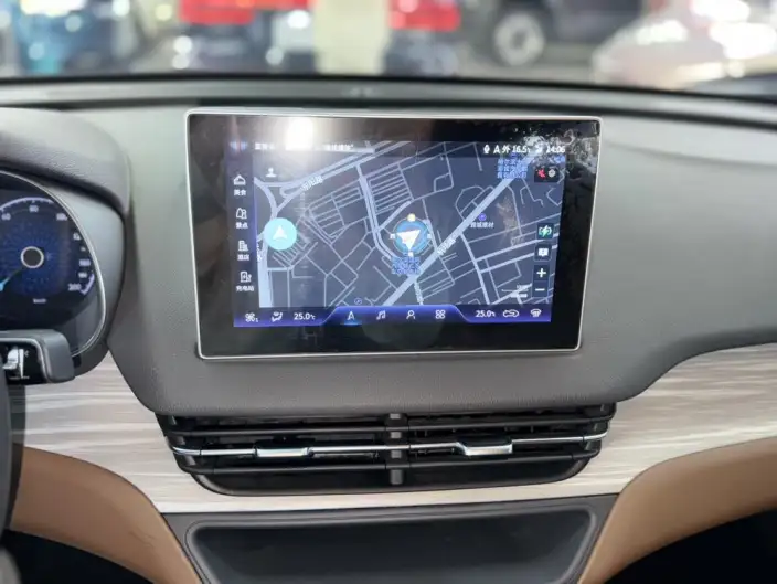 Hongqi E-QM5 2024 Model 610KM PLUS Edition 100kW – фото 10