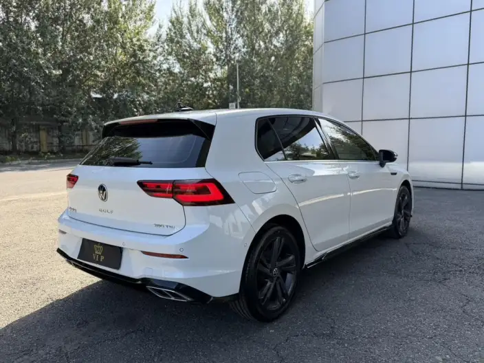 Volkswagen Golf 2023 Model 280TSI DSG R-Line Lite – фото 7