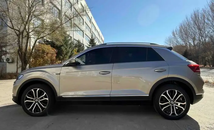 Volkswagen T-Roc 2022 Model 280TSI DSG 2WD Elite PLUS – фото 4