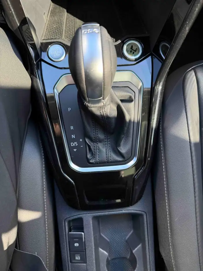 Volkswagen T-Roc 2022 Model 280TSI DSG 2WD Elite PLUS – фото 9