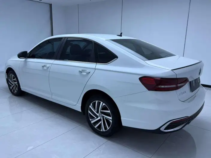 Volkswagen Lavida 2023 Model 280TSI DSG Starry Sky Manyi Edition – фото 4