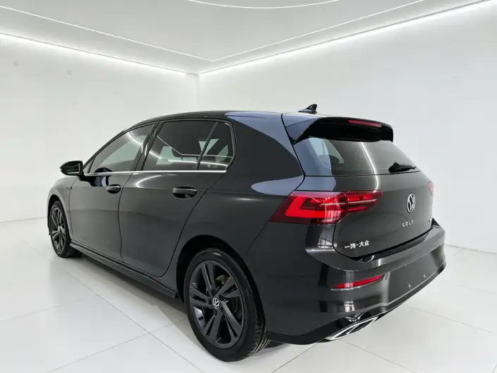 Volkswagen Golf 2021 Model 280TSI DSG R-Line – фото 5
