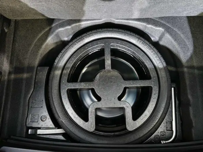 Volkswagen Golf 2021 Model 280TSI DSG R-Line – фото 8