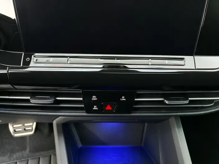 Volkswagen Golf 2021 Model 280TSI DSG R-Line – фото 10