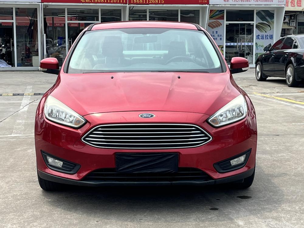 Ford Focus 2015 модификация Тройная литиевая батарея кузов 1.6L автоматическое Comfort – фото 2