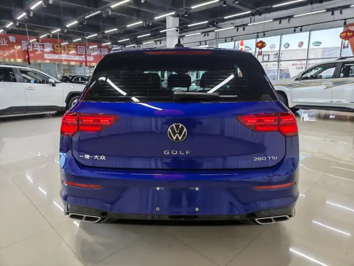 Volkswagen Golf 2021 Model 280TSI DSG R-Line – фото 4