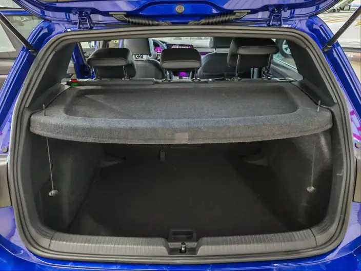 Volkswagen Golf 2021 Model 280TSI DSG R-Line – фото 9