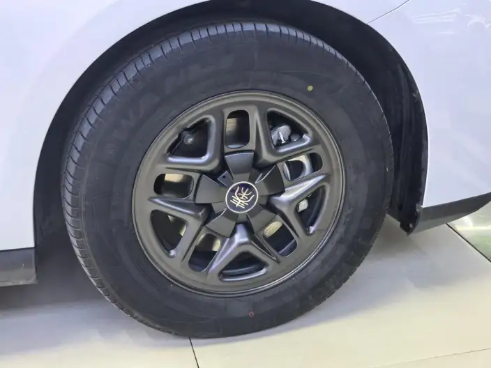 BYD Qin PLUS DM 2025 Model Smart Driving Edition DM-i 55KM Leading Model – фото 6