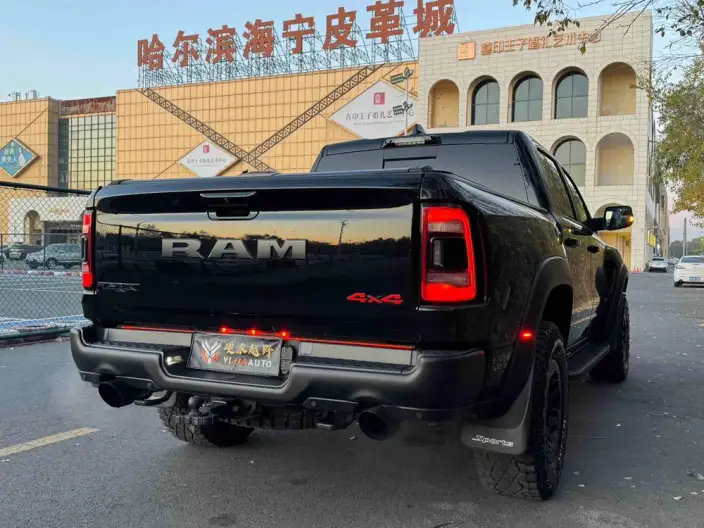 RAM Trucks 2023 Model 6.2T Automatic 4WD 5 seat Parallel Imported – фото 6