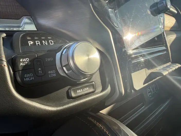 RAM Trucks 2022 Model 5.7L Automatic 4WD 5 seat Parallel Imported – фото 9