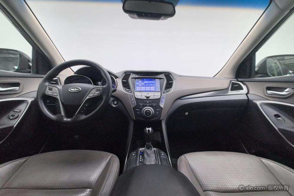 Grand Santa Fe 2013 модификация 3.3L 7 seat 4WD Deluxe Edition – фото 13